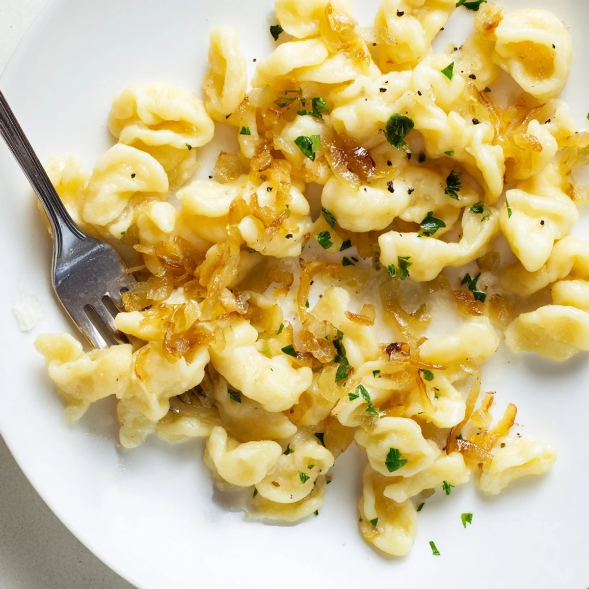 Spaetzle mit karamellisierten Zwiebeln