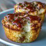 Zarte, goldene Maisbrot-Muffins mit einer rauchigen Süße – ideal für Feiern, Potlucks oder als herzhafter Beilagen-BBQ.